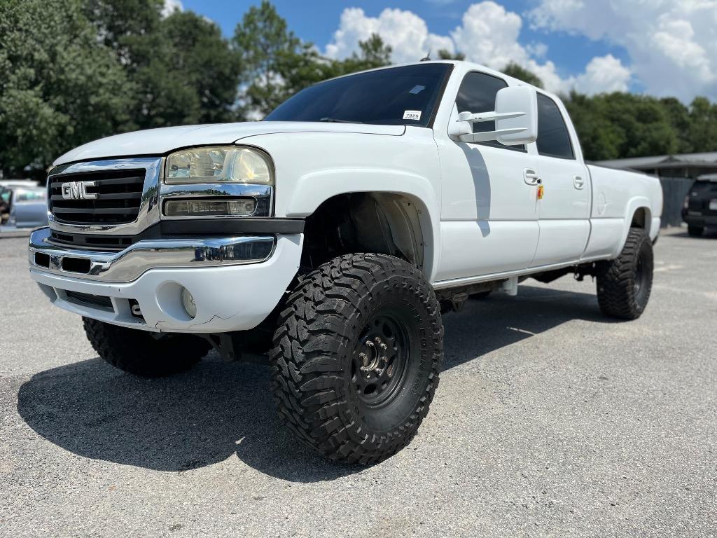 2005 GMC Sierra 2500HD