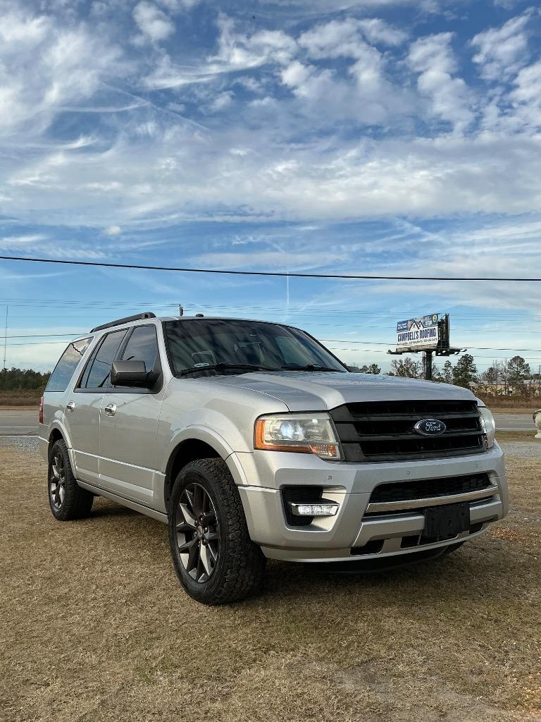2017 Ford Expedition Limited's photo