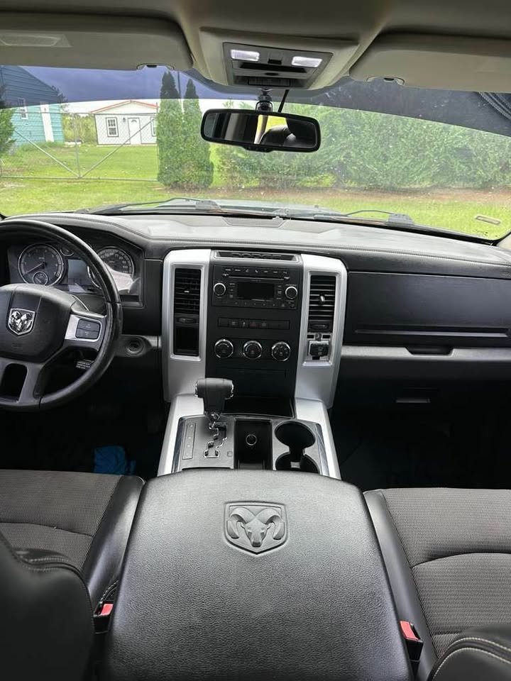 2010 RAM Ram 1500 Pickup Sport - Photo 6